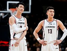 包含河豚战神再次战胜伸楠砍下压哨三分得分为主的词条